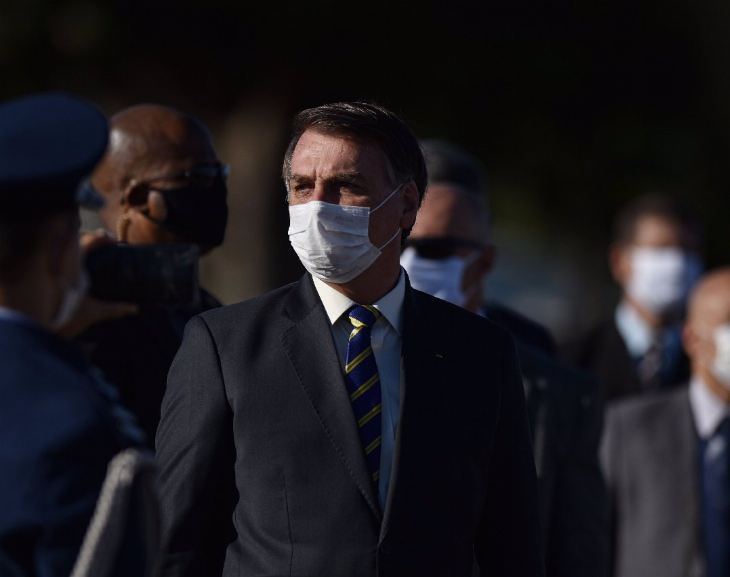 Bolsonaro aseguró que Brasil está "quebrado" y él no puede hacer nada