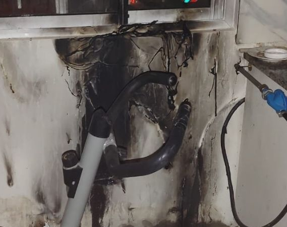 Salvaron a un anciano ciego mientras su casa se incendiaba