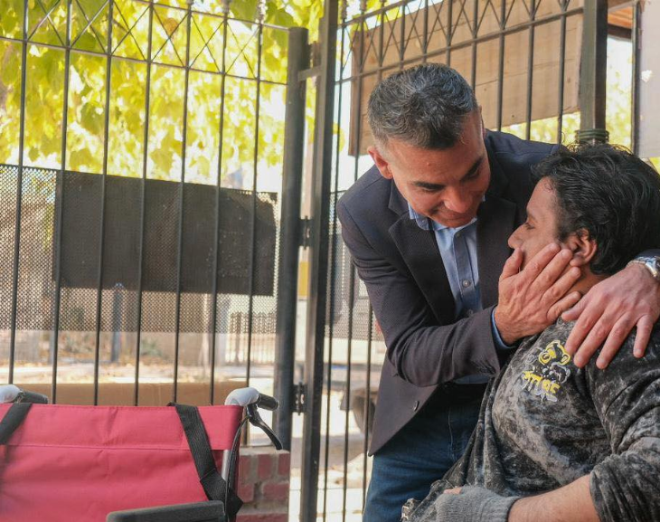 La historia de un ex jugador de basquet adaptado al cual su obra social no le quiso entregar una silla de ruedas 