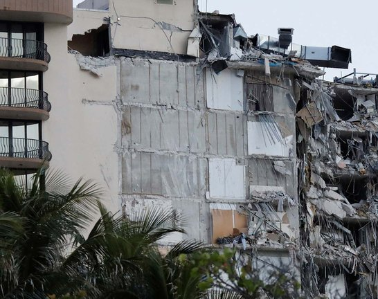 Tragedia: Se derrumbó un edificio residencial en Miami