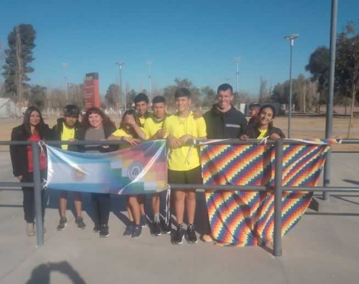 Alumnos de la comunidad diaguita de Valle Fértil hicieron podio en los Juegos Evita