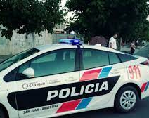 Una mujer atacó a golpes a su novio en Santa Lucía
