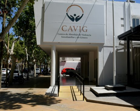 Denunció a tres amigos  por abusar de ella en un hotel alojamiento de Caucete