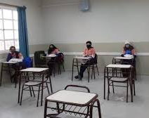 Por el paro de colectivos, sólo el 47,8% de los chicos fue a la escuela