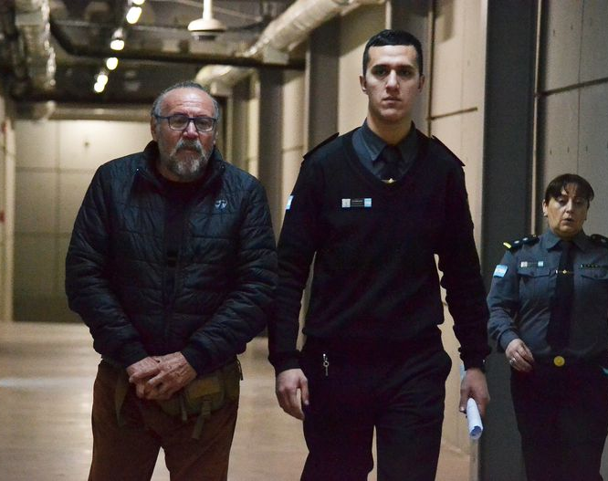 Registraron la casa de Cacho Garay y encontraron todo tipo de municiones