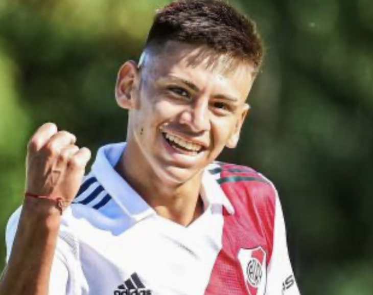 El "Diablito" Echeverri podría ser compañero de Julián Álvarez en Manchester City