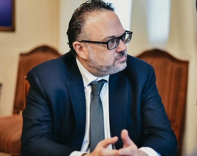 Alberto Fernández le pidió la renuncia a Kulfas tras la difusión de un informe en off