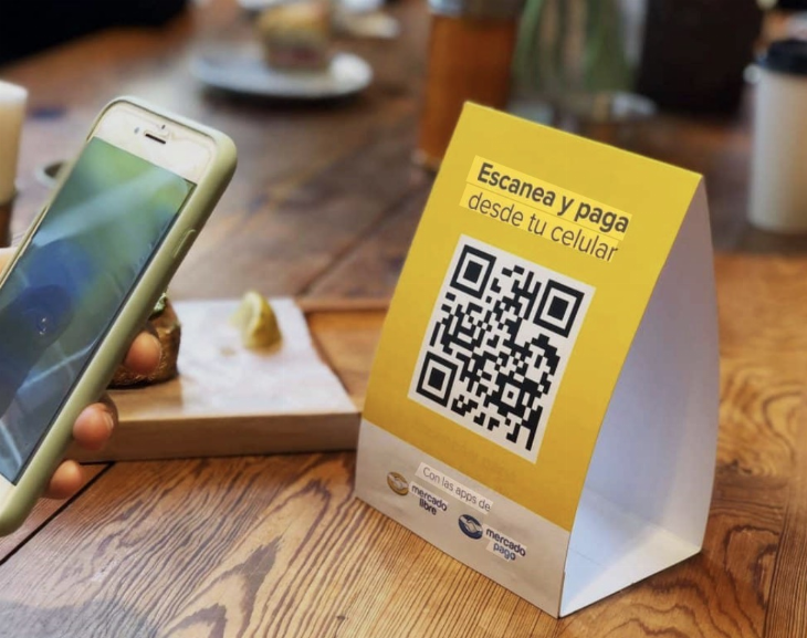 Los pagos con QR y las transferencias aceleran su crecimiento y desplazan al efectivo