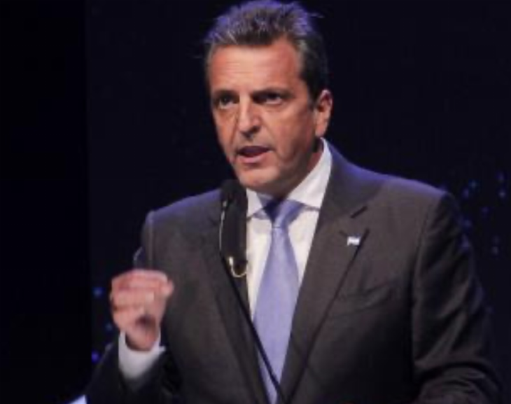 Massa anunció un dólar diferencial para todo el sector exportador