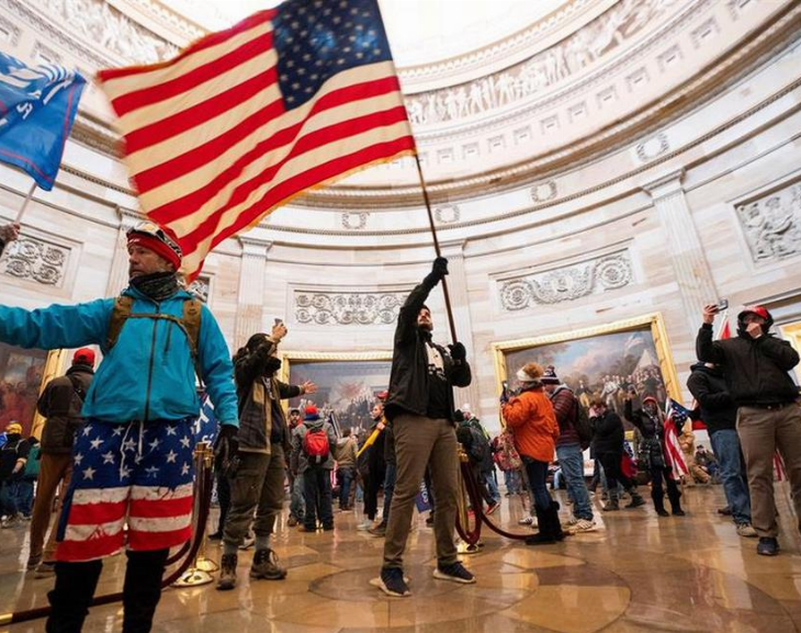 Anarquía en EE.UU.: los simpatizantes de Trump tomaron el Congreso