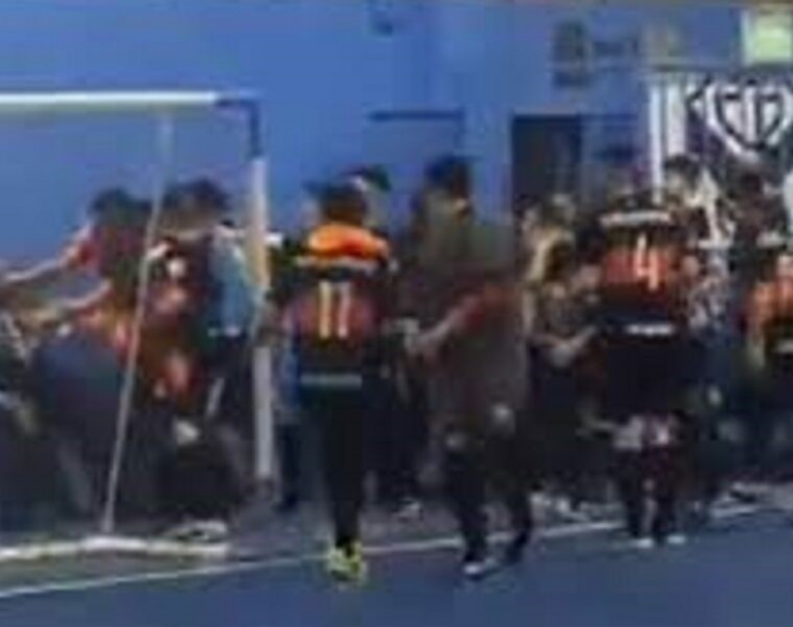 Un espectador apuñaló a un jugador durante un partido de futsal