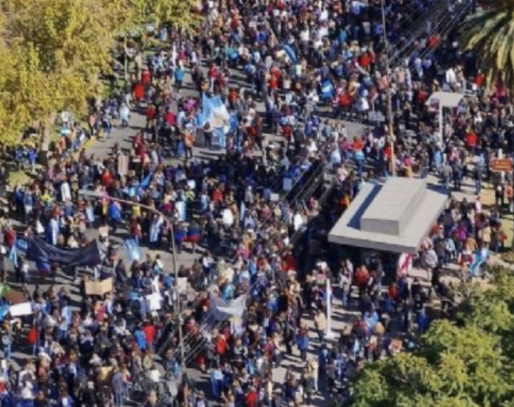 Los docentes no se resigan y le enviaron otro petitorio al gobierno