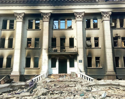 600 muertos en el brutal bombardeo de Putin contra el teatro de Mariupol