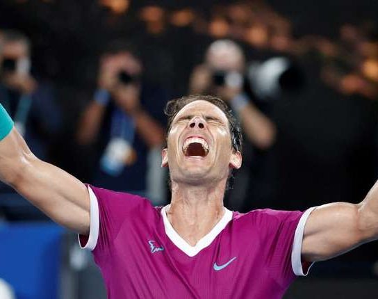 Rafael Nadal hizo historia tras una épica final frente a Medvedev y se consagró campeón del Abierto de Australia