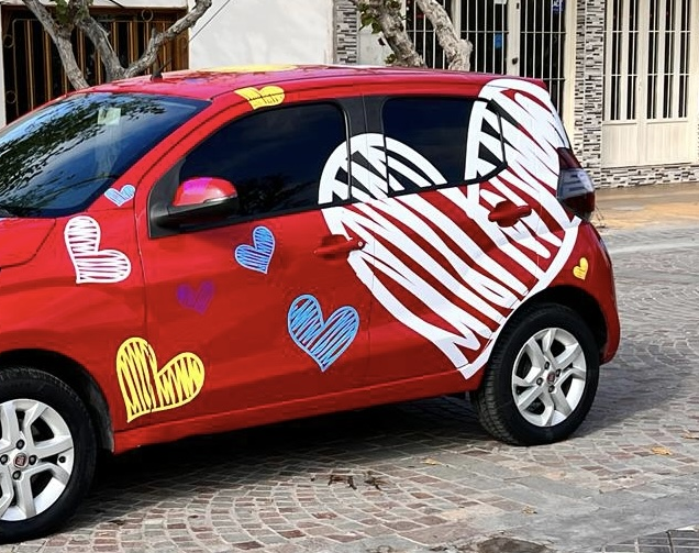 Gramajo se subió a su "autito" para comenzar a recorrer San Juan 