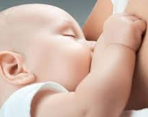 La leche materna de vacunadas contra el Covid transfiere inmunidad a bebés