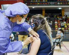 Sólo el 40% de la población se aplicó el refuerzo de la vacuna contra el Covid