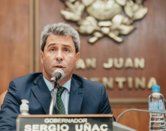 Uñac a la oposición: "Los insto a defender la patria chica y no a sus jefes porteños"