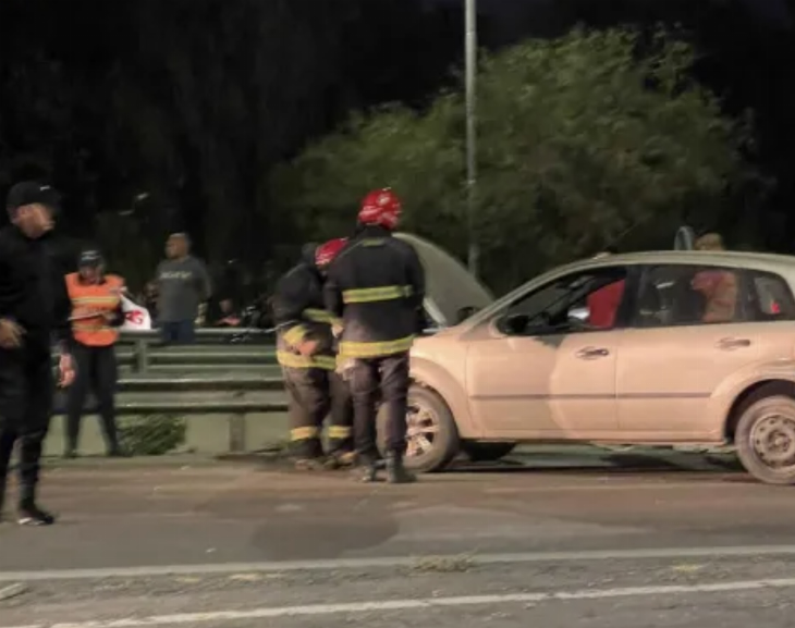 Una mujer en grave estado luego de protagonizar un fuerte accidente en la Circunvalación 