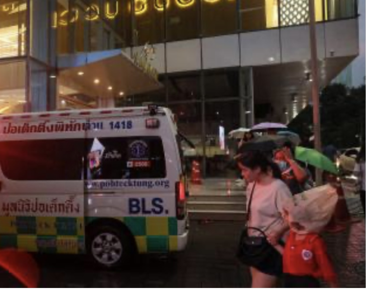 Un joven de 14 años mató a dos personas e hirió a cinco en un centro comercial