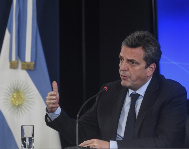 Massa anunció nuevos créditos de hasta 400.000 pesos para jubilados y pensionados