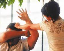 Una mujer bebió de más y golpeó a su pareja 