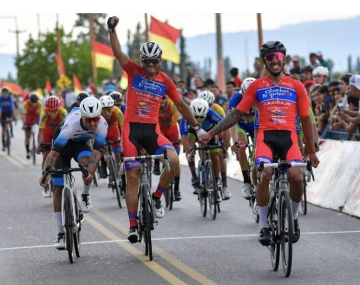 Dario Alvarez de Chimbas Te Quiero se quedó con el circuito "Homenaje al ciclista" 