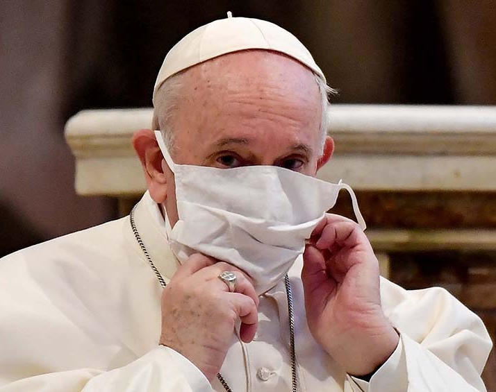 El Papa fue hisopado por contactos estrechos con coronavirus