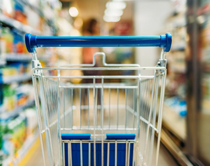 Las brechas salariales y la inflación crearon un abismo en el consumo