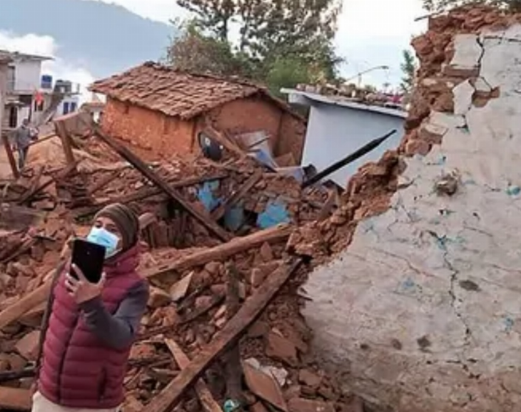 Tragedia en Nepal: casi 150 muertos por el sismo de magnitud 5,6