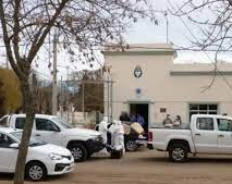 Con su hijo muerto en brazos, un papá llegó a la comisaría a denunciar a su pareja