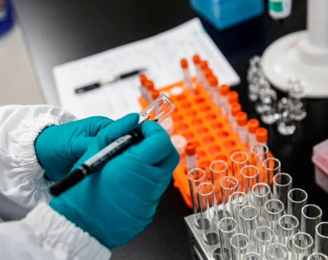 Cómo funciona la vacuna Pfizer que ya se probó en la Argentina