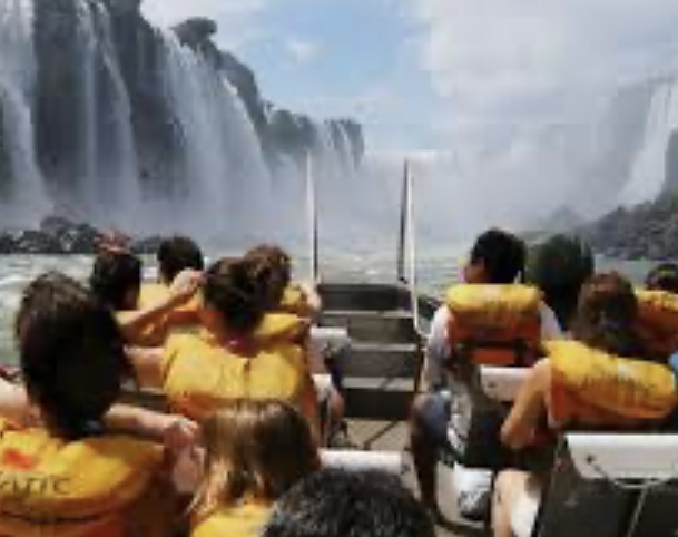 Fin de semana XXL: viajaron 1,5 millones de turistas y gastaron 8,3% más que el año pasado
