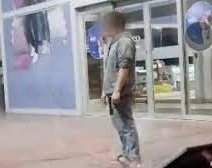 Temor en un Hiper sanjuanino por un joven que portaba un arma 