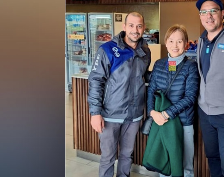 Encontraron una campera con dólares y contactaron a la dueña para devolvérsela