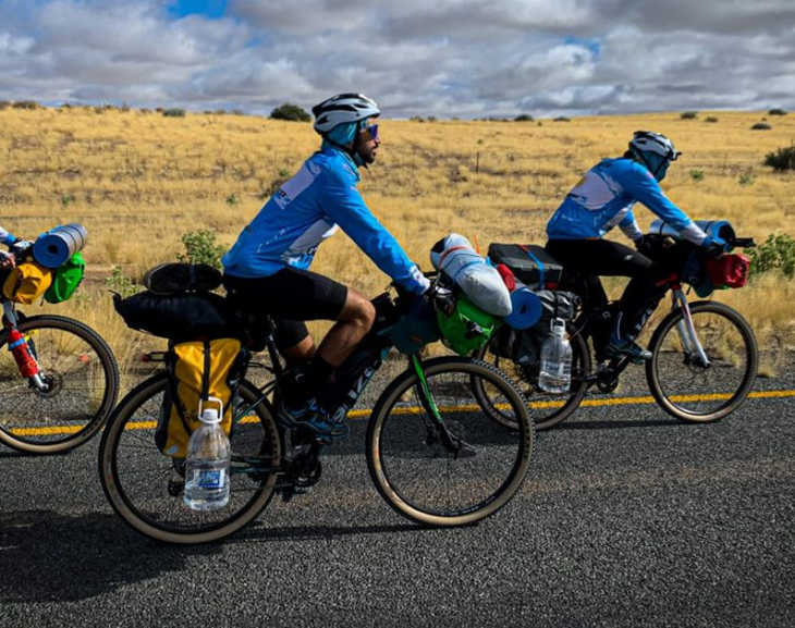 Al Mundial en bici: los cordobeses que pedalearon seis meses hasta llegar a Qatar