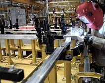 Para el INDEC, la actividad económica creció durante abril en un 28,3 %