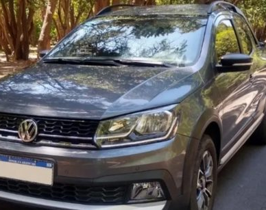 Dejó las llaves puestas y le robaron la camioneta