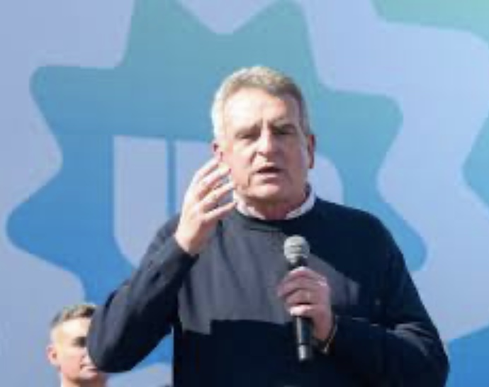 A días del balotaje Agustin Rossi llega a San Juan 