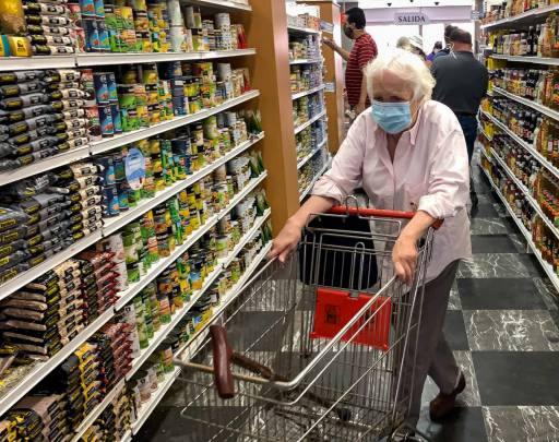 Nuevo control de precios: congelarán 70 productos por 6 meses 