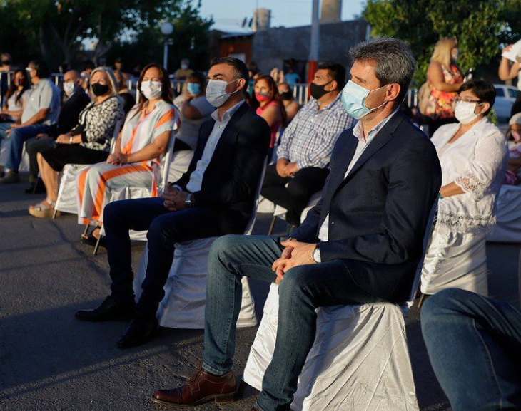 Uñac retomó la agenda con una inauguración en Chimbas