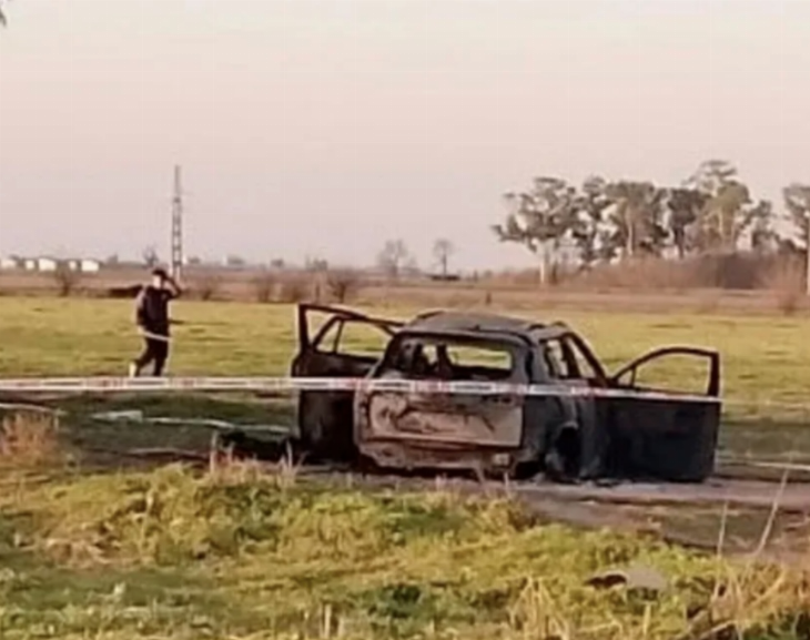 Santa Fe: hallan dos cuerpos calcinados dentro de un auto en un camino rural