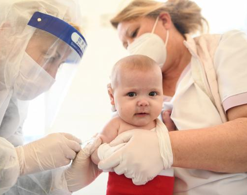 Salud tiene gran expectativa por la vacunación a bebés contra el COVID