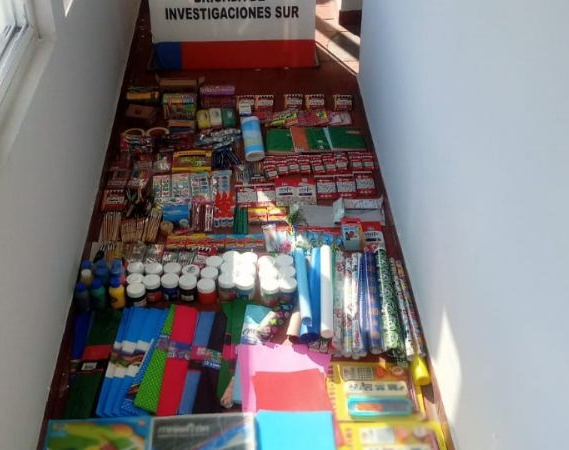 Se llevaron todo de  una escuela en Rawson 