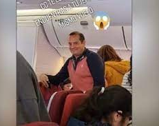 Inventó una excusa para faltar a su trabajo y se fue de vacaciones, pero encontró a su jefe en el viaje