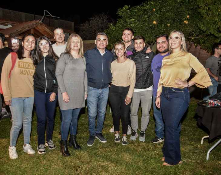 Gramajo contestó inquietudes y preguntas de jóvenes estudiantes y profesionales 