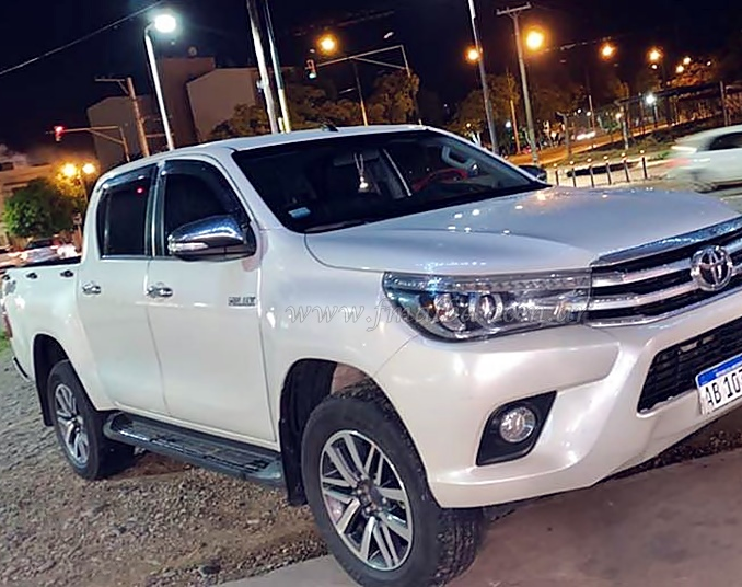 Le llevaron su camioneta Toyota por dejarla regulando en la calle