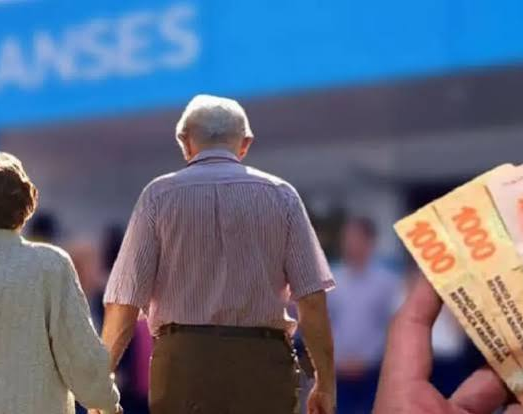 Jubilados: oficializaron un bono de hasta $70.000 para noviembre