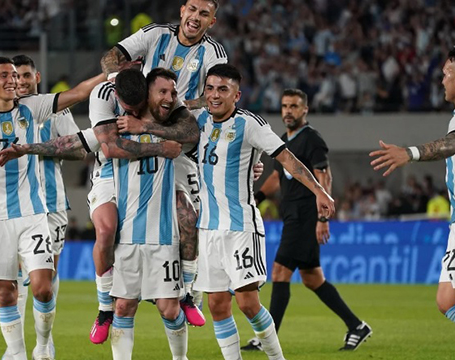 Emoción, festejos y goles en el reencuentro con los Campeones del Mundo