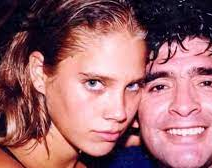 Mavys Álvarez:  "Diego Maradona me violó mientras mi madre lloraba del otro lado de la puerta"